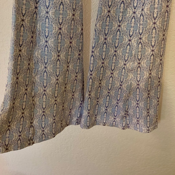 Wolven Brand Flare Leggings | Aquarius | Size M - Picture 10 of 11